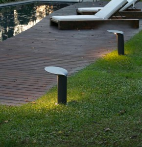 lampe borne led lotus