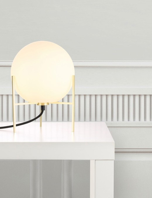 lampe de table alton en métal effet laiton et verre blanc