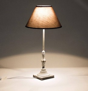 lampe de table octavie grise en métal